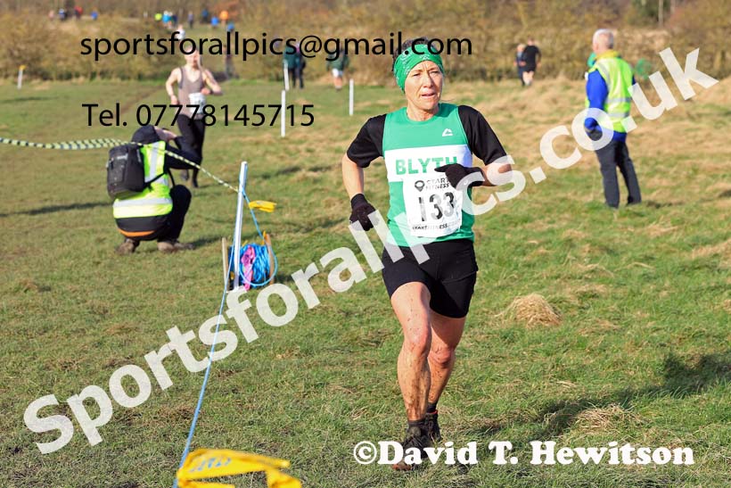 Womens 35 and Over and Mens 65 and Over, 2024 NEMAA Cross Country Champs., Wallsend. Photo: David T. Hewitson/Sports for All Pics